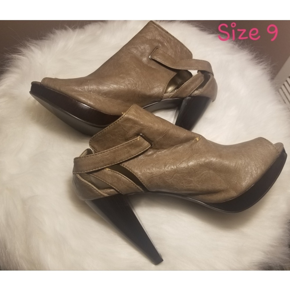 NEW  peep toe booties
